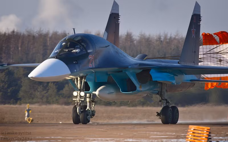 Tạp chí The Driver của Mỹ cho biết: Hệ thống nhiên liệu của máy bay tiêm kích ném bom siêu thanh của Lực lượng không quân vũ trụ Nga đã tạo nên những khả năng đặc biệt của dòng máy bay chiến đấu này.