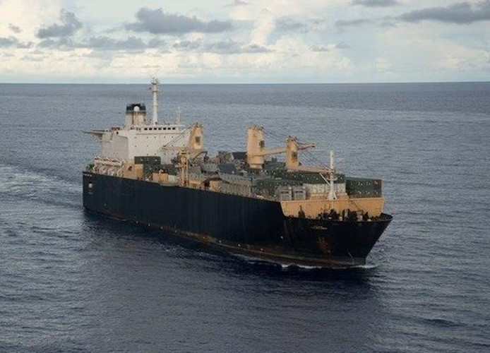 Việc bổ sung nhiên liệu, đạn dược, lương thực, nước ngọt cho toàn biên đội tàu sân bay là rất quan trọng (do biên đội tàu sân bay lên tới hàng chục nghìn người). Nếu không có những tàu này, biên đội tàu sân bay gần như không thể duy trì sức mạnh chiến đấu trong một thời gian dài. Ảnh: Naval Times.