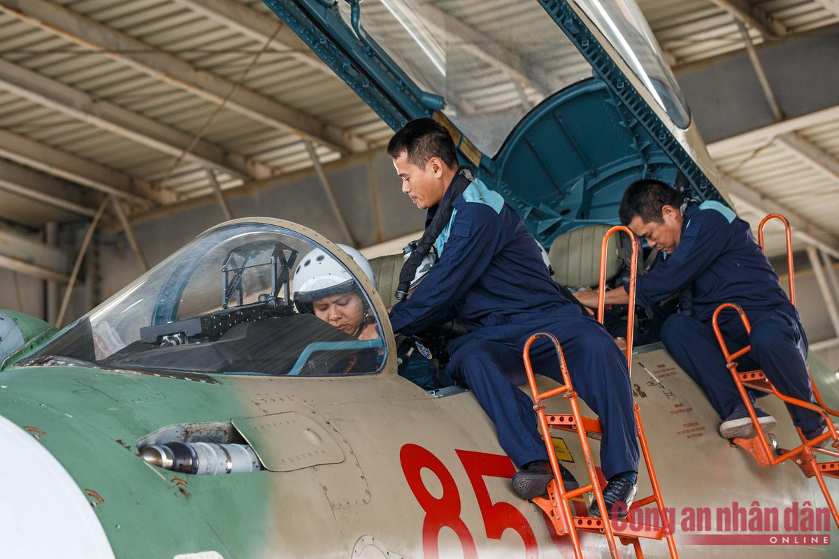 Lam chu “Ho mang chua” SU-30MK2-Hinh-4