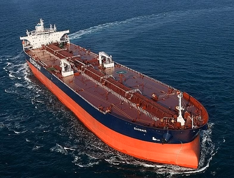 Hai nhà phân tích cho rằng tình huống này càng gây khó khăn trong việc theo dõi xem bên nào đang giúp Moskva đưa dầu đến tay người mua trên khắp thế giới.