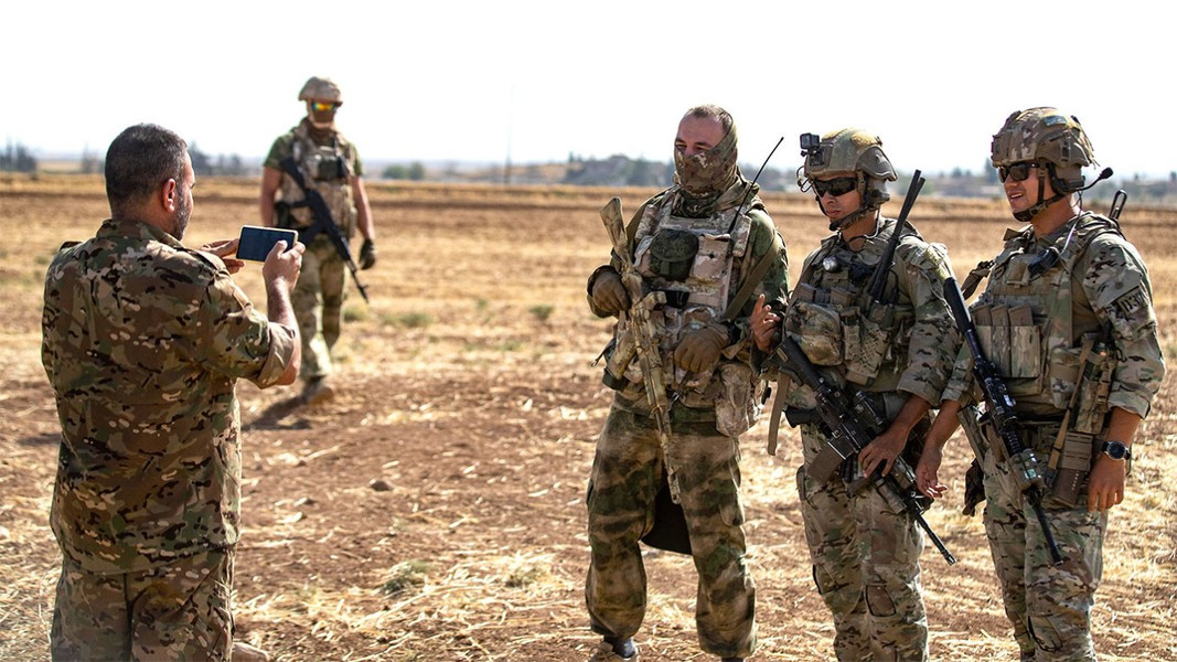 Như tờ Financial Times lưu ý, giới ngoại giao của Cộng hòa Trung Phi khẳng định rằng không có thay đổi đáng chú ý nào ở nước này sau vụ việc diễn ra ở Nga do nhóm Wagner thực hiện.