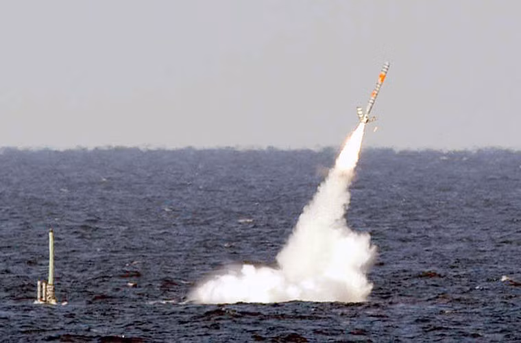 Mỗi ống phóng tên lửa Trident được cải biên có thể chứa tới 7 tên lửa Tomahawk, tổng cộng 22 ống phóng tương đương với dự trữ 154 quả tên lửa hành trình Tomahawk.