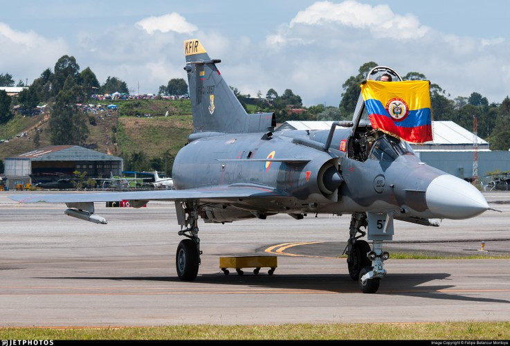 Tuy nhiên, trong trường hợp này, đầu tư của nhà nước đã cung cấp một trụ cột chính cho sự phát triển ban đầu của lĩnh vực công nghệ dân sự của Israel. Thành công của máy bay IAI Kfir chứng minh rằng, Israel có thể tự đứng vững trong lĩnh vực công nghệ hàng không vũ trụ, loại bỏ sự cần thiết phải phụ thuộc vào một nhà cung cấp hoặc tài trợ từ nước ngoài.