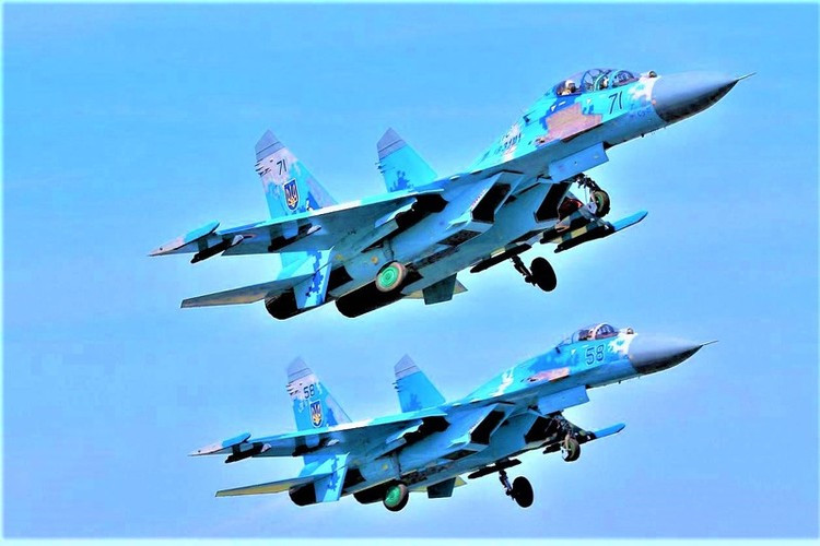 “Sau này, tất cả các phiên bản tiếp theo được thiết kế bởi Cục thiết kế Sukhoi (Su-30, Su-34, Su-35) đều dựa trên nền tảng của Su-27”, nhà phân tích Litovkin cho biết thêm. Ảnh: Getty.