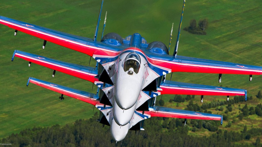 Với thiết kế mới, máy bay Liên Xô đã thiết lập hơn 30 kỷ lục thế giới, bao gồm tính năng hoạt động, vận tốc leo cao và độ cao, tải trọng và nhiều thứ khác. Ảnh: Pinterest.