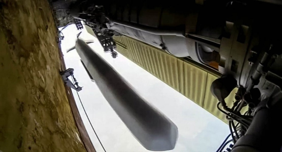 Oanh tac co Tu-160 se mang theo 12 ten lua Kh-BD day bi an-Hinh-6