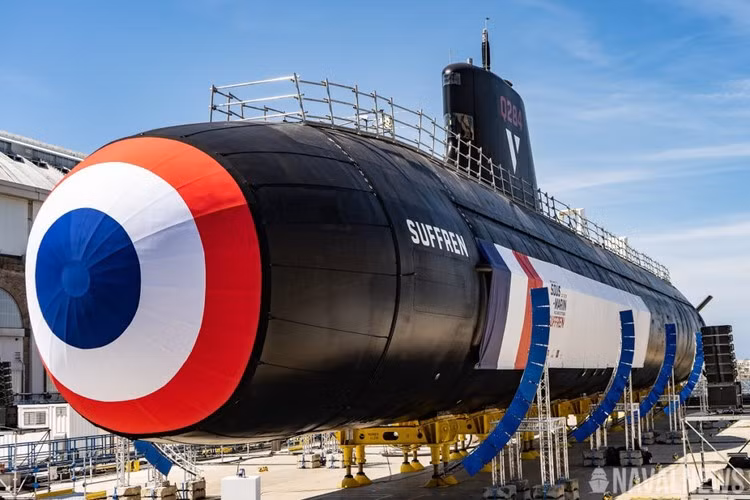 Tàu ngầm hạt nhân lớp Barracuda do Liên doanh Naval Group và Areva-Technicatome chế tạo, có trị giá khoảng 1,4 tỷ USD một chiếc, và chúng được đặt theo tên các đô đốc và thủy thủ nổi tiếng của Hải quân Pháp. Ảnh: Tàu ngầm Suffren, chiếc đầu tiên trong loạt 6 chiếc lớp Barracuda của Pháp - Nguồn: Naval News.