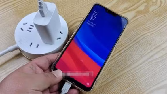 5 điểm cần nhờ khi sạc pin để tăng tuổi thọ của điện thoại - Hình 4 5 diem can nho khi sac pin de tang tuoi tho cua dien thoai-Hinh-4