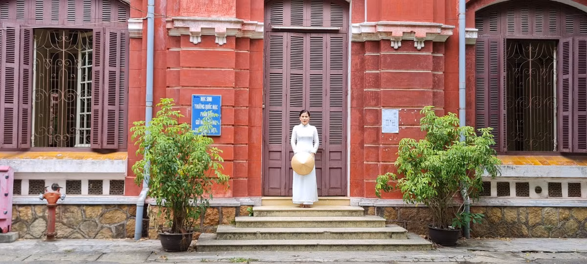 Chính vì vậy, Trường Quốc học cũng là một trong các địa điểm không thể bỏ qua đối với nhiều du khách khi đến với cố đô.