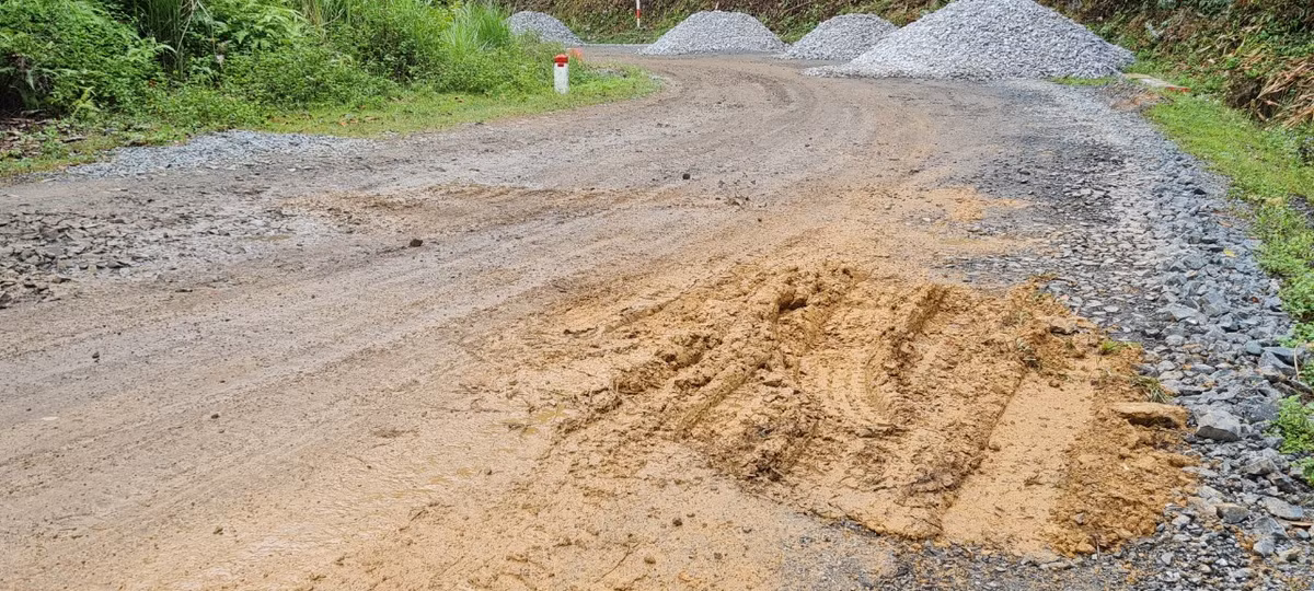 UBND tỉnh Quảng Nam cho biết các phương án do THACO đề xuất đều vướng mắc về pháp lý. Ngoài ra, phương án tài chính chưa đảm bảo. Như vậy, không chỉ việc đầu tư tuyến đường mới hoàn toàn không khả thi, cả hai phương án đầu tư theo hình thức BOT trên tuyến đường hiện có cũng bất thành.