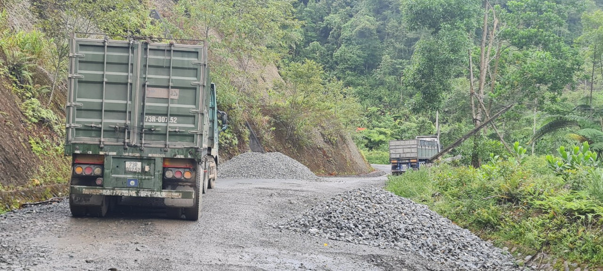 Trước đó, Bộ Giao thông Vận tải cho rằng, phương án đầu tư tuyến đường hoàn toàn mới là không khả thi và đề xuất UBND tỉnh Quảng Nam nghiên cứu phương án mở rộng tuyến đường hiện trạng theo hình thức doanh nghiệp đầu tư không hoàn lại.