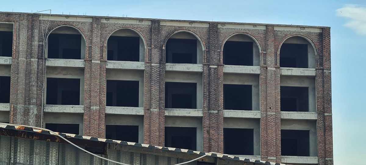 Theo dự kiến, dự án sẽ bàn giao vào năm 2021, sau đó được gia hạn đến cuối năm 2022.