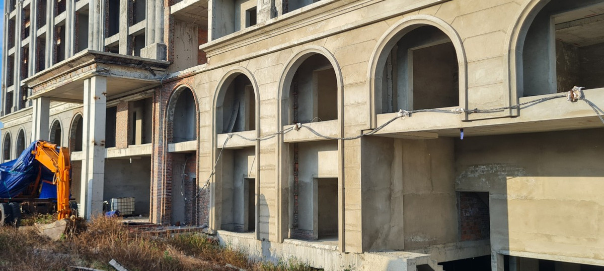 Vì không thể hoàn thiện đúng tiến độ nên tháng 4/2022, UBND tỉnh Quảng Nam tiếp tục thống nhất điều chỉnh tiến độ hoàn thành của dự án Hội An Golden Sea đến tháng 7/2023.