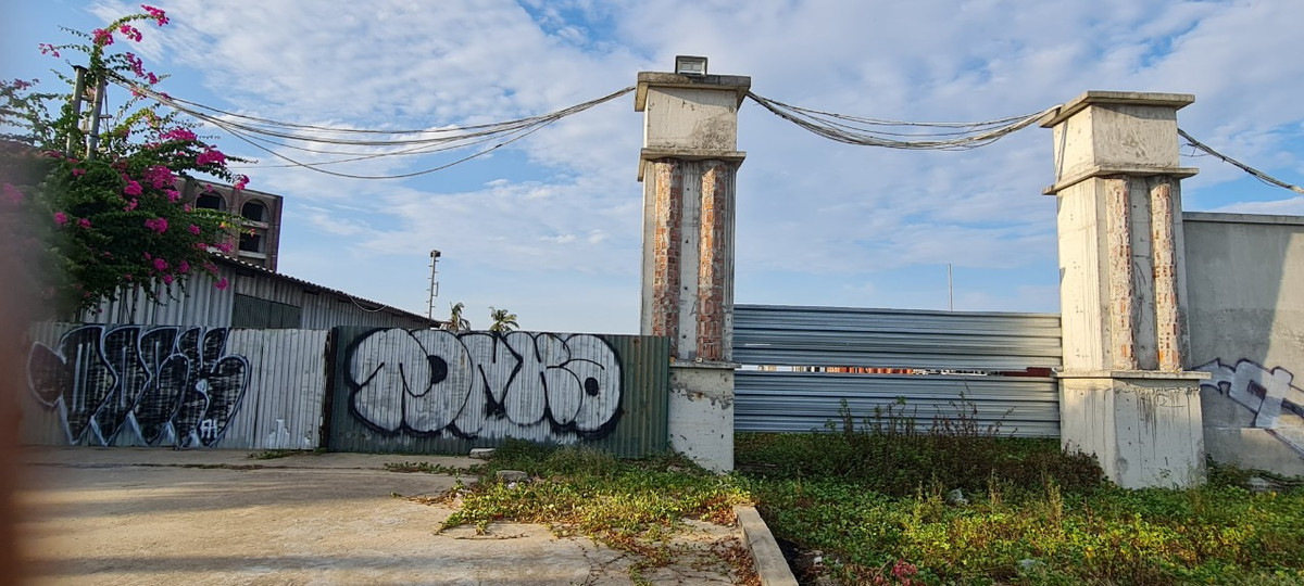 Hội An Golden Sea từng được quảng cáo một cách rầm rộ trên các phương tiện thông tin đại chúng là một trong những siêu phẩm bất động sản.