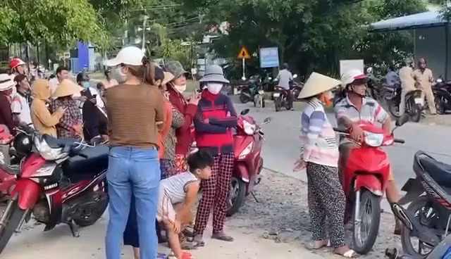 Cơ quan điều tra phát hiện một ngày trước khi xảy ra án mạng, ông Hải đã mua bình khí CO đưa về cất giấu tại một căn nhà hoang ở gần nhà.