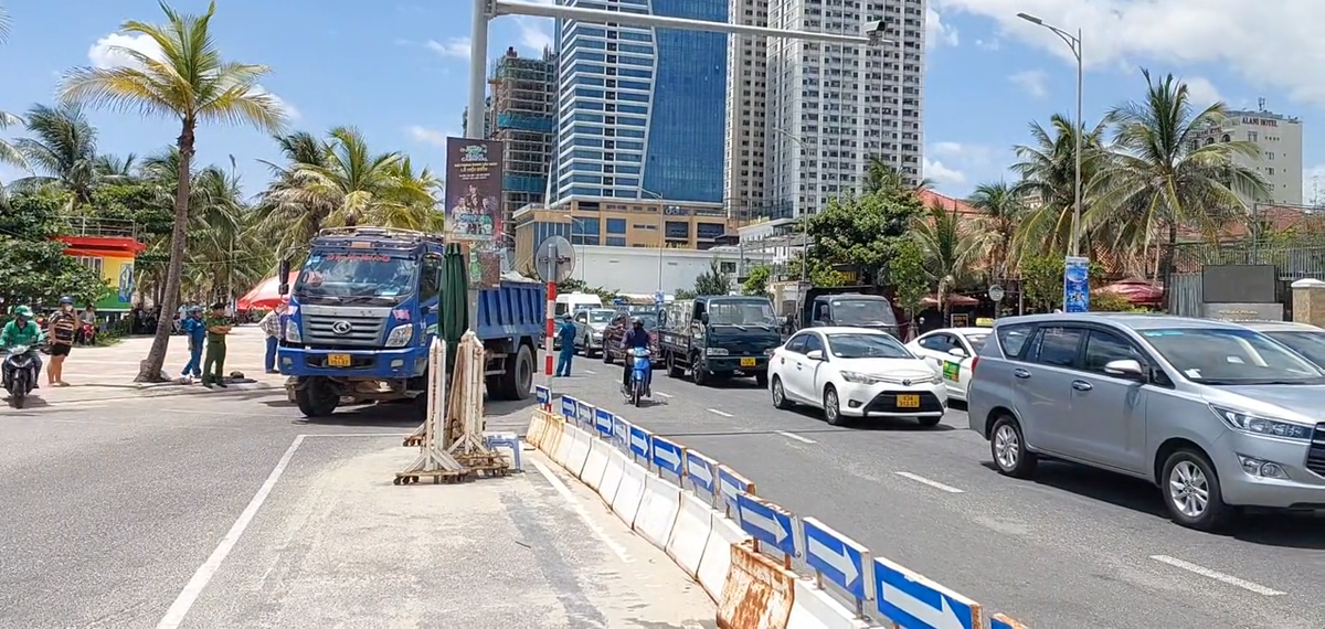 Bước đầu, cơ quan chức năng xác định, nạn nhân lưu trú tại khách sạn trên địa bàn quận Ngũ Hành Sơn, thuê xe máy đi thì gặp nạn.