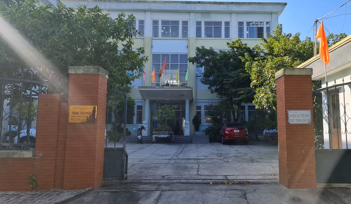 Trước thông tin nhân viên Trung tâm Pháp y Đà Nẵng thu tiền của người nhà nạn nhân tử vong không đúng quy định, ngăn cản xe chở thi thể về, Sở Y tế Đà Nẵng đã vào cuộc, làm việc với các bên liên quan để xác minh, làm rõ.