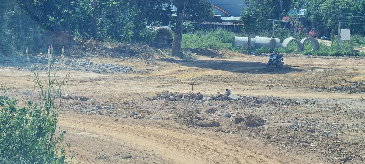 Tuy nhiên, sau 3 lần gia hạn tiến độ, do nhiều nguyên nhân, dự án vẫn chưa thể hoàn thành.