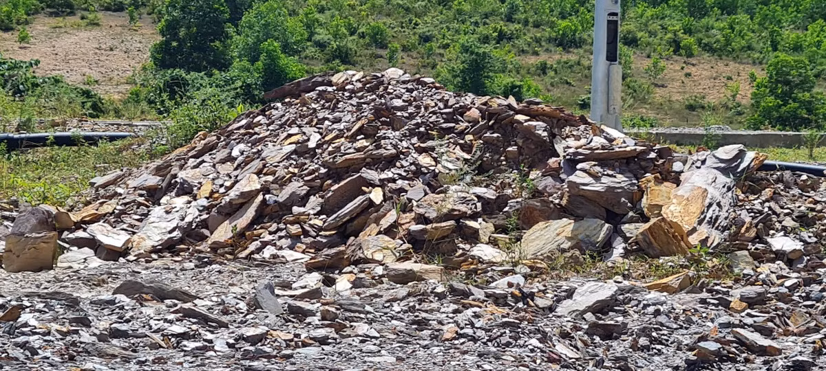 Dự án giao thông trọng điểm của thành phố Đà Nẵng liên tục chậm tiến độ đã ảnh hưởng nghiêm trọng đến đời sống, sinh kế của nhiều người dân các xã Hòa Khương, Hòa Phong, Hòa Phú, Hòa Liên, Hòa Ninh (huyện Hòa Vang), ảnh hưởng đến quá trình phát triển kinh tế - xã hội của địa phương nói riêng và toàn thành phố nói chung.