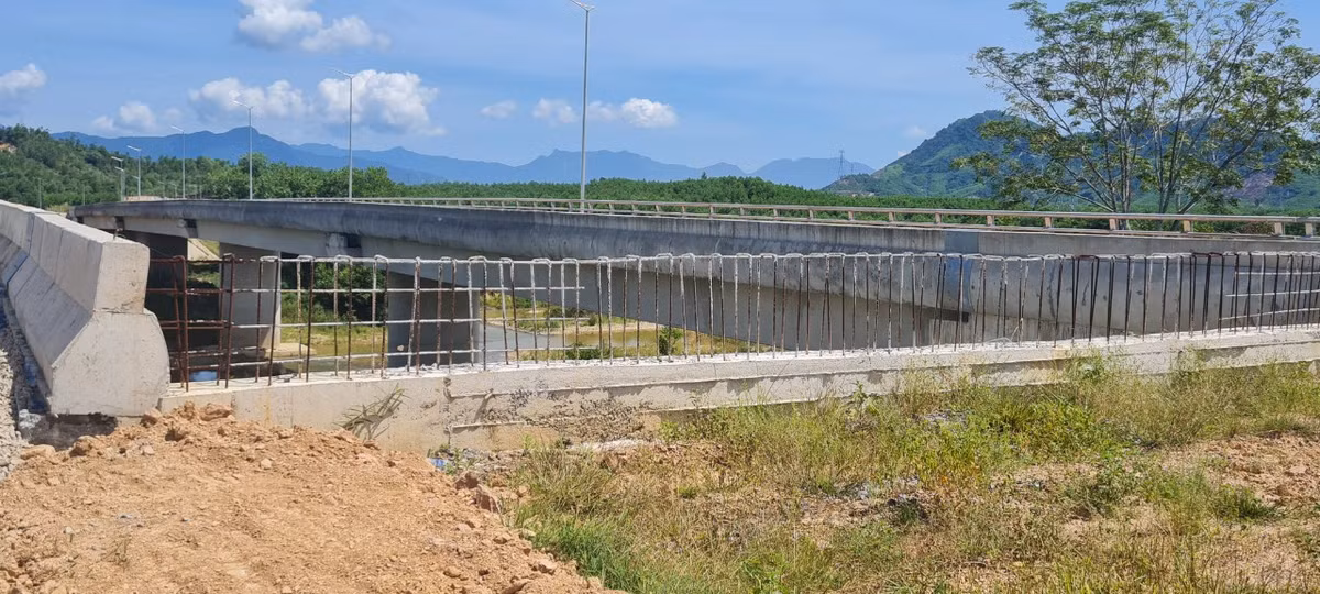 Duong Vanh dai phia Tay Da Nang: Du an ngan ty lien tuc tre hen-Hinh-5