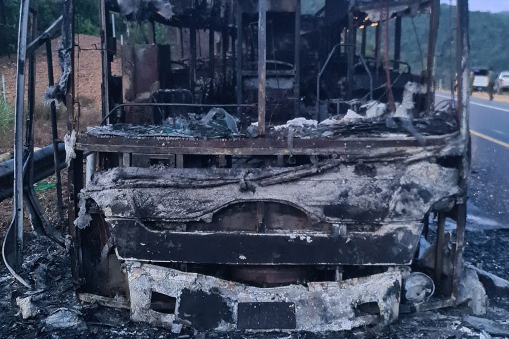 Xe giuong nam chay rui tren cao toc La Son – Tuy Loan