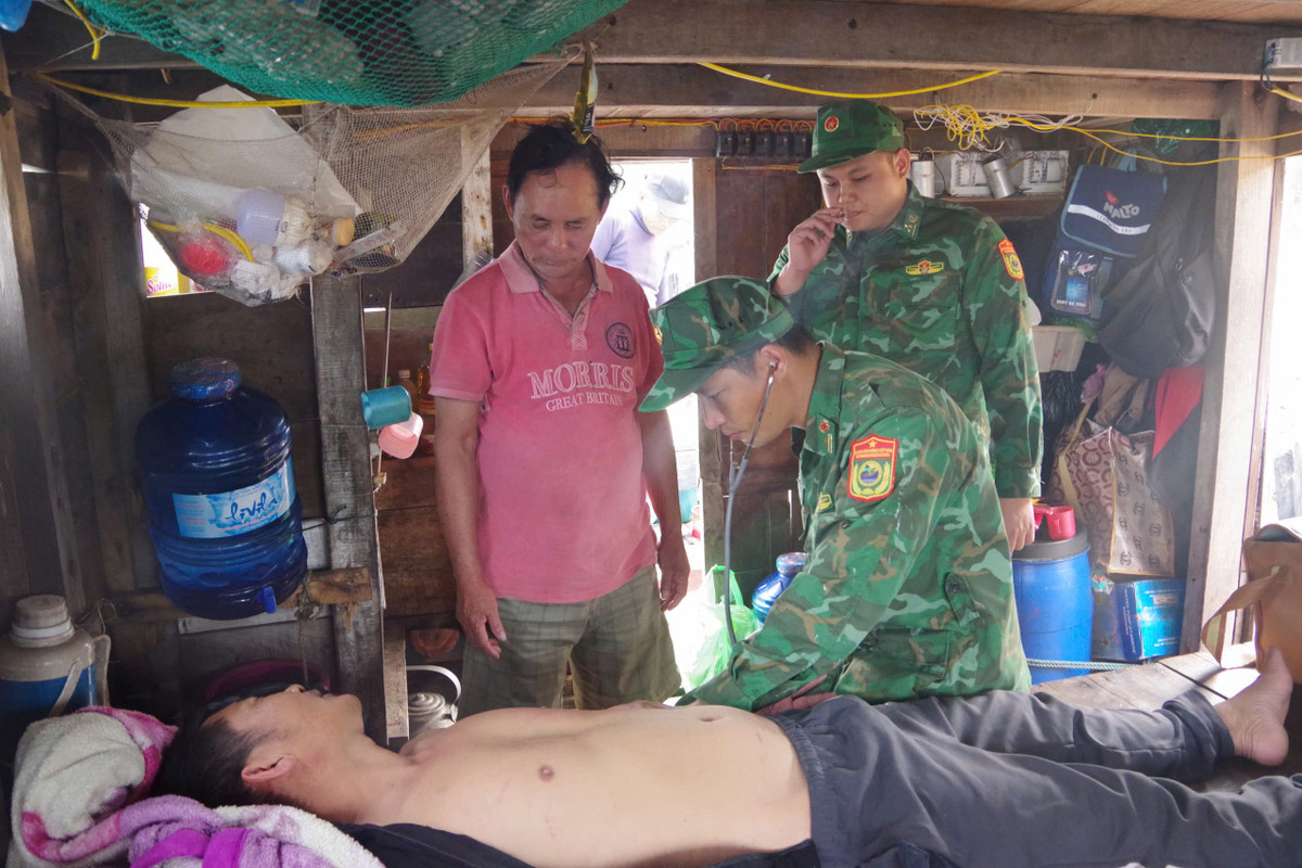 Cuu ngu dan gap nan tren vung bien Quang Tri