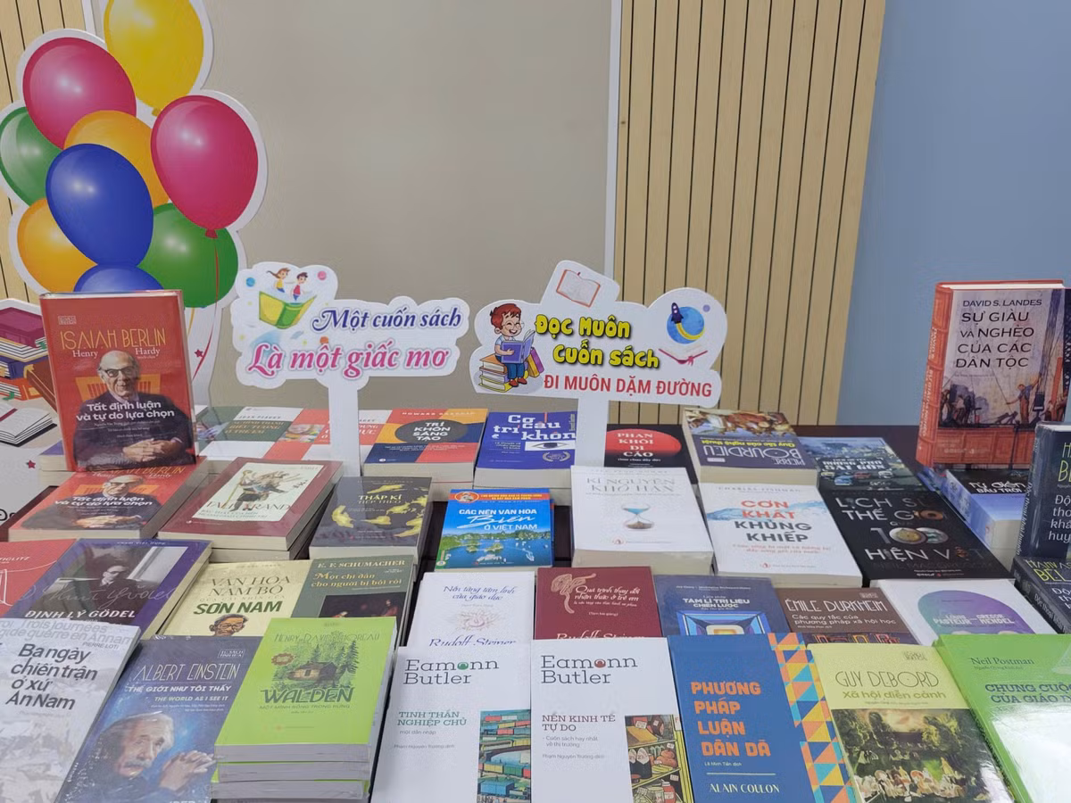 Thanh nien VUSTA xay dung van hoa doc trong thoi dai cong nghe so-Hinh-8