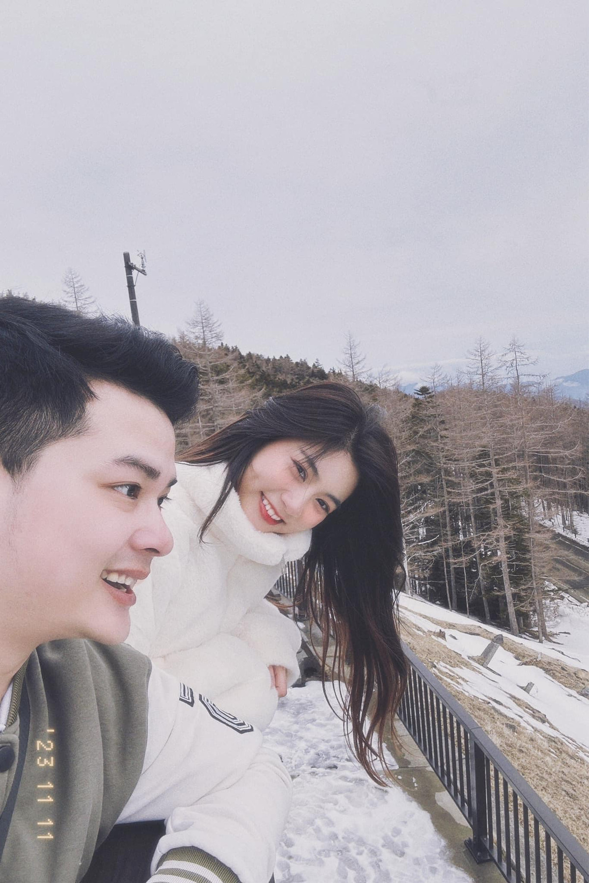 Sau bao nhiều thăng trầm, mới đây trên trang cá nhân, Bống Nam Phương thông báo đã nhận lời cầu hôn của bạn trai. Cô nàng bày tỏ niềm hạnh phúc: "Mặc dù anh hay chọc em làm em khóc, em hay la anh làm anh dỗi, nhưng xa nhau là buồn lắm. Tối hôm đó Anh nói "Em sẽ lấy anh nhé?".