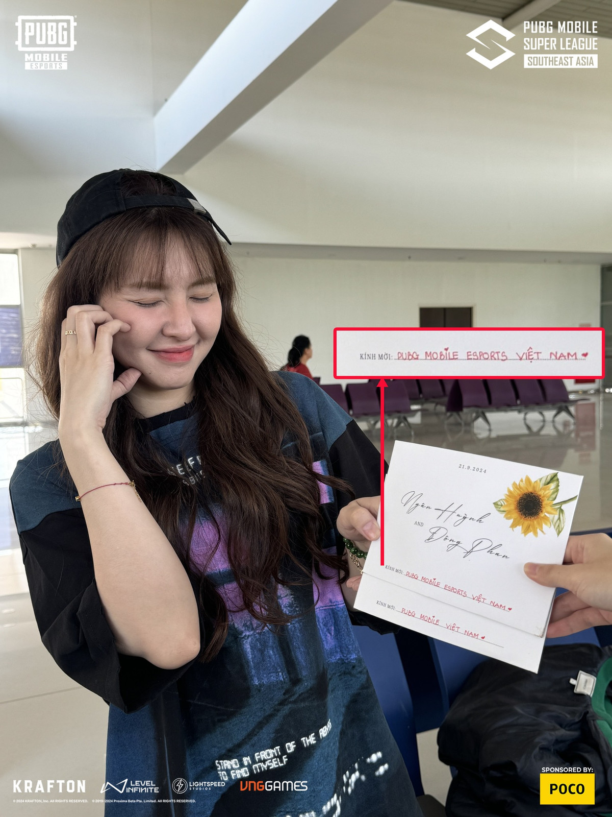 Mới đây, thông tin Ngân Sát Thủ lấy chồng khiến nhiều người vô cùng ngỡ ngàng. Fanppage chính thức của PUBG Mobile Việt Nam đăng tải hình ảnh nữ streamer đi gửi thiệp mời với thời gian, địa điểm rõ ràng.