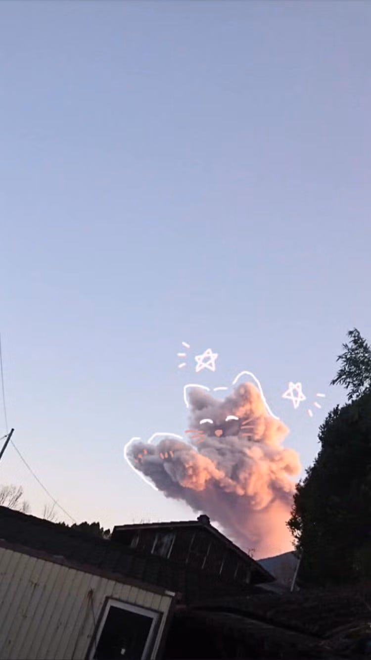 Không thể phủ nhận 1 điều rằng trí tưởng tượng của các bạn trẻ hiện nay vô cùng phong phú. Trên nền tảng Tiktok, nhiều bạn trẻ gen Z đã cùng nhau tạo nên trend săn mây về vẽ.