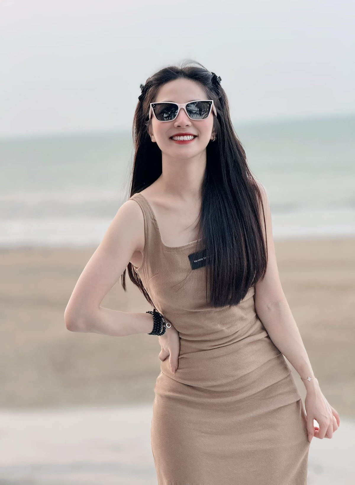 Thần thái vui tươi, hoạt bát khiến cô chiếm được thiện cảm của nhiều người. (Ảnh: IGNV)