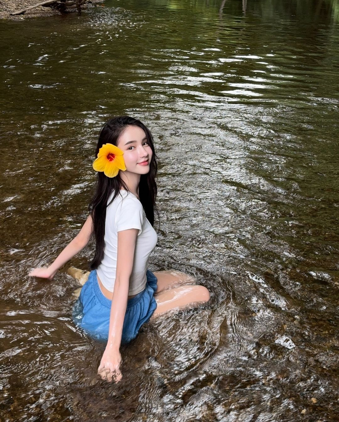 Loạt ảnh này đã thu hút hơn 600.000 lượt yêu thích cùng hàng nghìn bình luận.