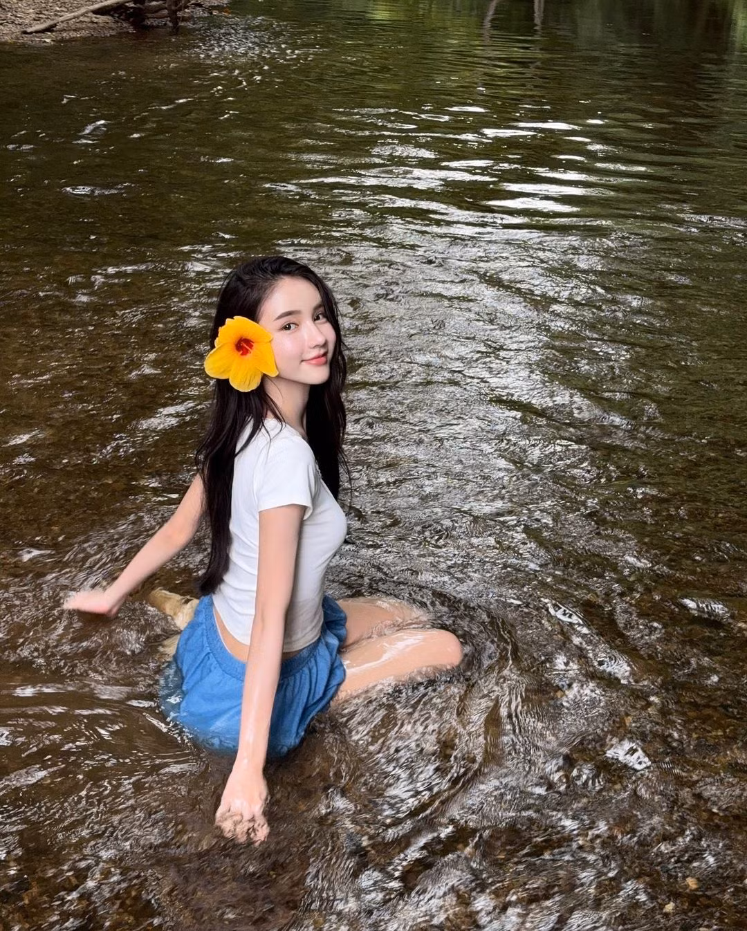 Loạt ảnh này đã thu hút hơn 600.000 lượt yêu thích cùng hàng nghìn bình luận.