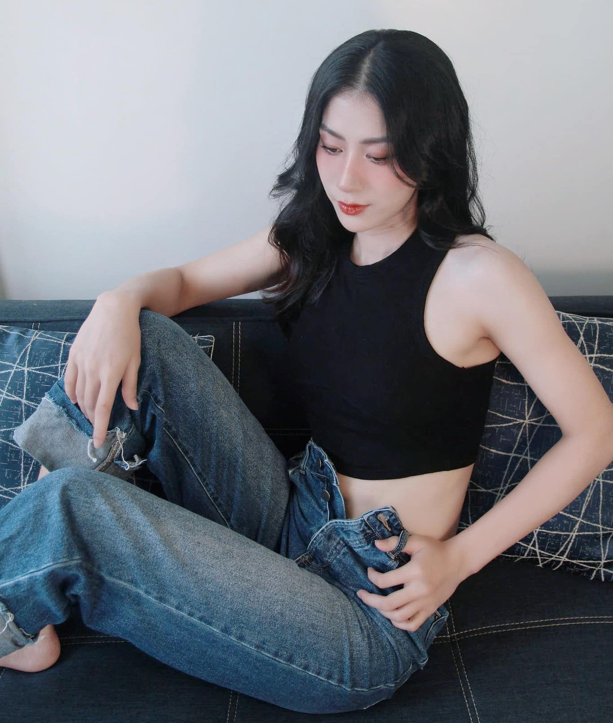 Vốn là VĐV có phong cách thời trang rất giản dị và kín đáo, Kiều Trinh gây bất ngờ với người hâm mộ trong bộ ảnh vừa đăng tải trên trang cá nhân.