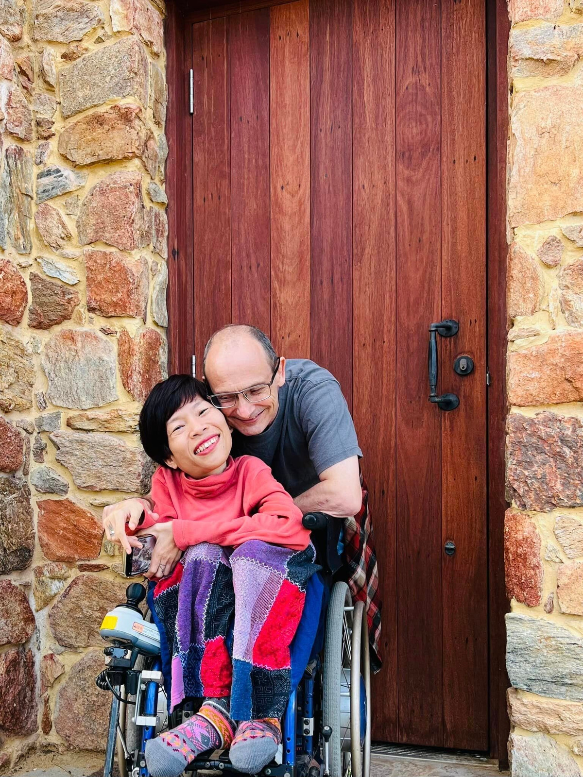 Cuộc sống vợ chồng họ hiếm khi có mâu thuẫn, mà thường là những cuộc tranh luận thuyết phục đối phương theo mình, hoàn thiện nhau hơn.