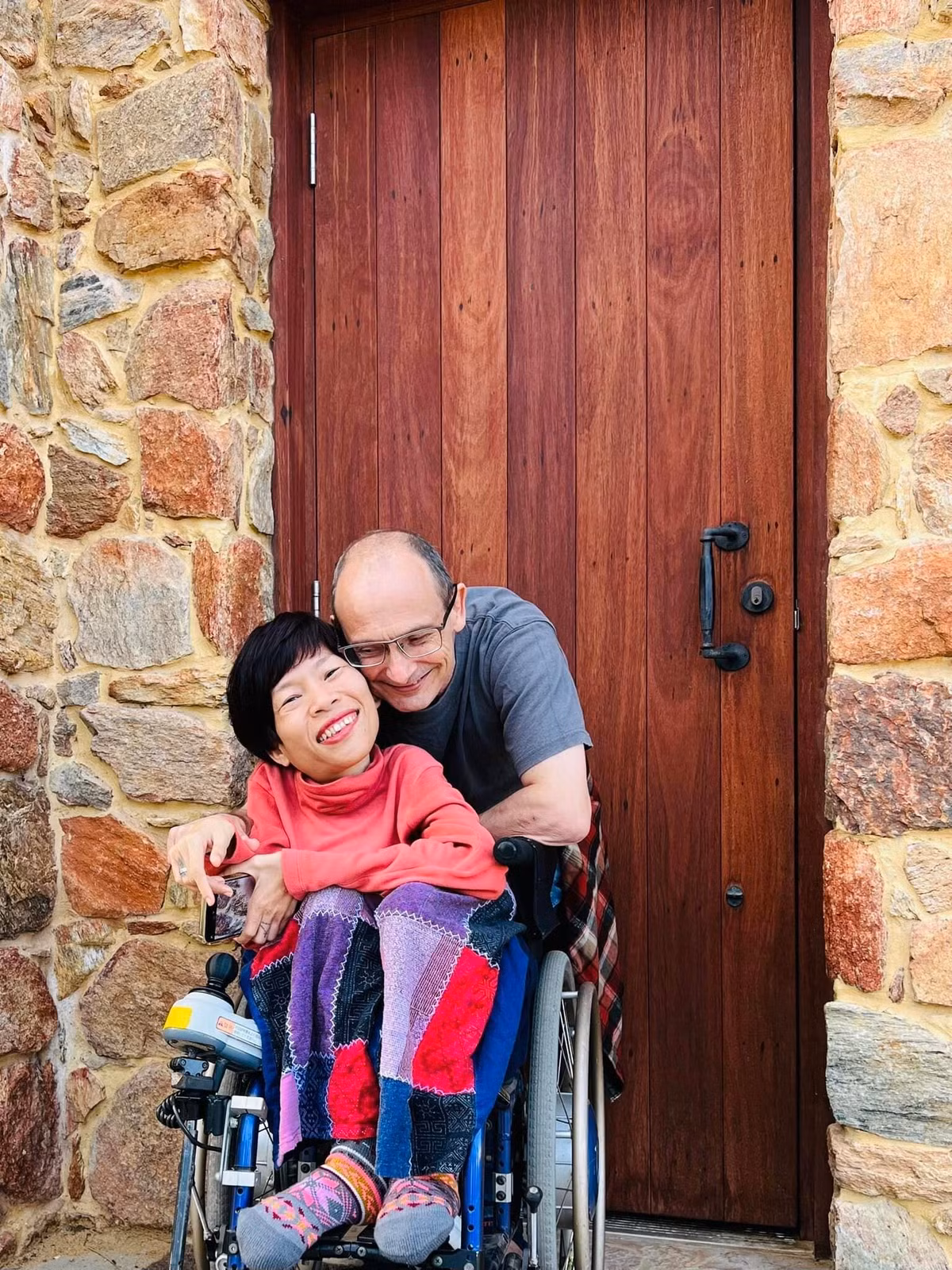 Cuộc sống vợ chồng họ hiếm khi có mâu thuẫn, mà thường là những cuộc tranh luận thuyết phục đối phương theo mình, hoàn thiện nhau hơn.