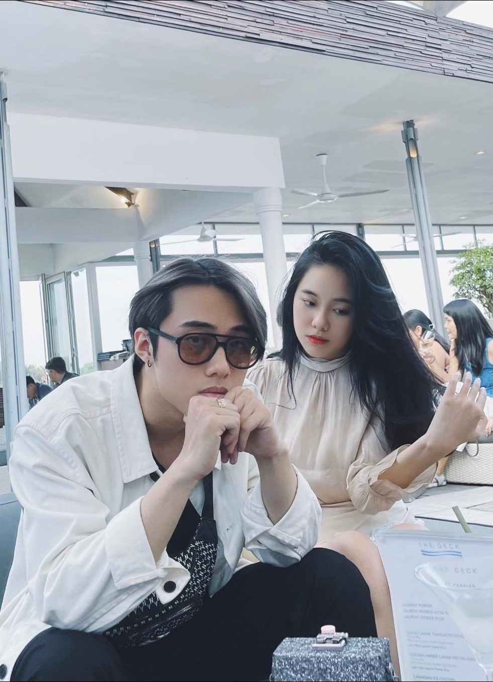 Xuất hiện trong nhiều video của anh chàng, chị gái song sinh của Hải Đăng Doo - Đỗ Hương Nhi thường bị dân tình nhầm lẫn là người yêu của anh chàng, bởi sự thân thiết của cả 2 trên những đoạn video ngắn.