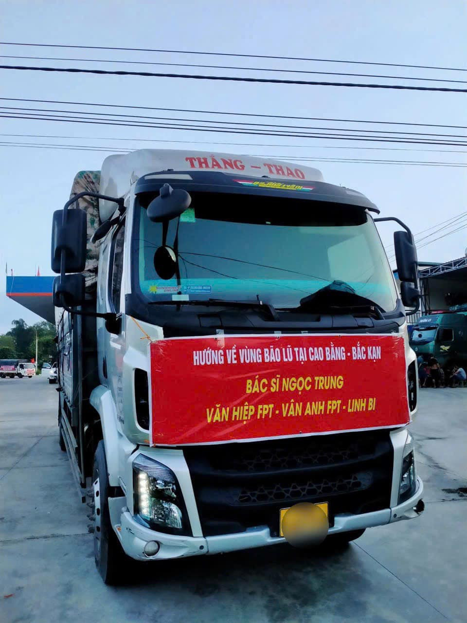 Được biết đây không chỉ là quyết định của một mình anh mà còn của người vợ. Sau khi hỏi ý kiến của vợ mình, vợ anh cũng không suy nghĩ nhiều mà đồng ý ngay với quyết định của chồng.