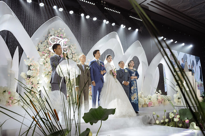 Chồng của nàng Hậu là doanh nhân Nguyễn Văn Thanh - chủ tịch một tập đoàn bất động sản.