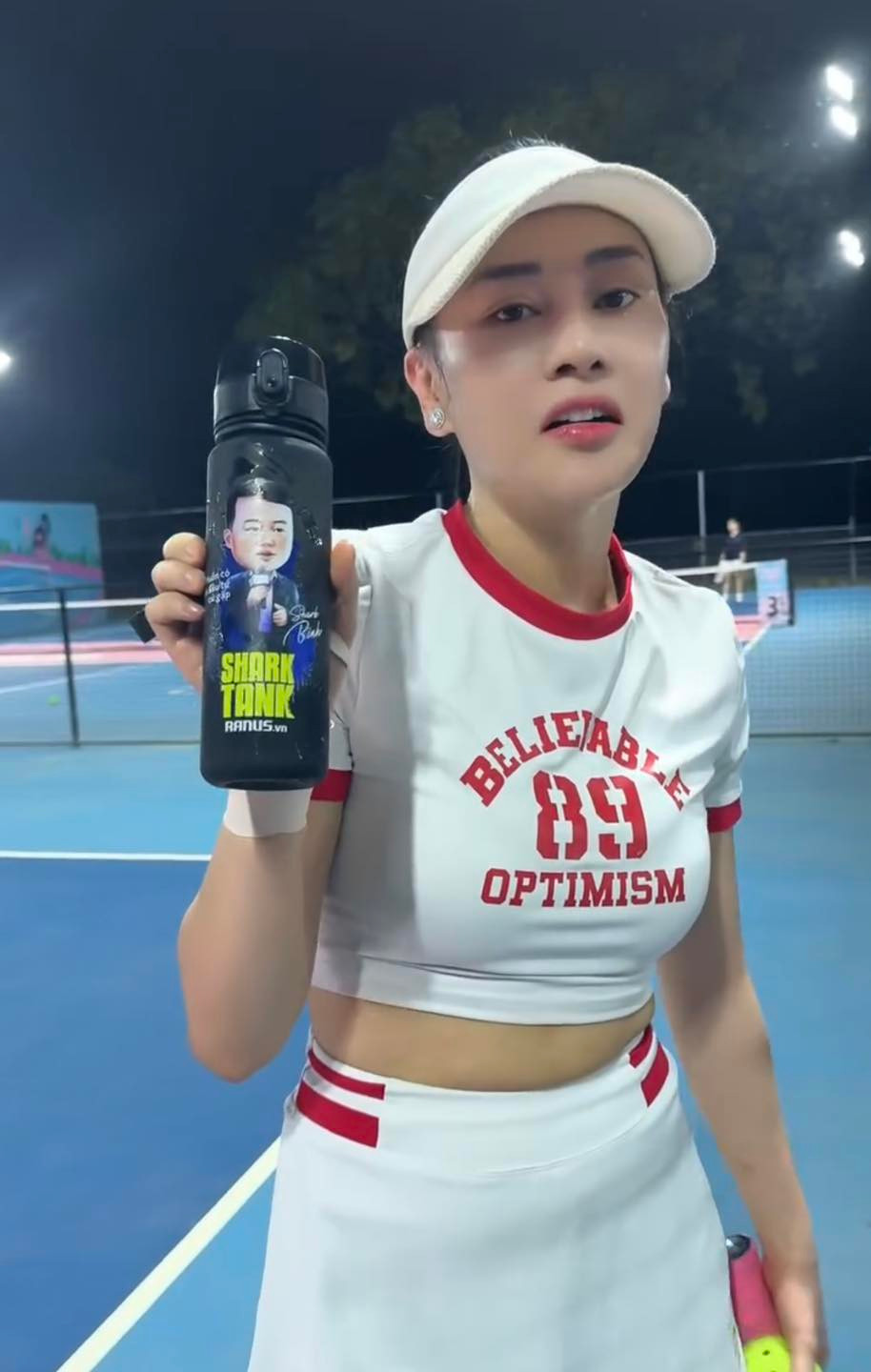 Cách đánh dấu chủ quyền có 1 không 2 ngày khiến netizen không khỏi xuýt xoa trước cách thể hiện tình cảm của cặp vợ chồng này.