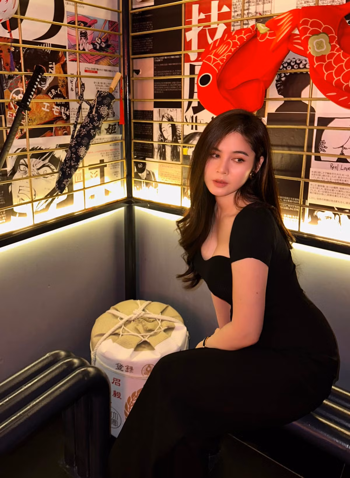 Sau 2 năm kết hôn, cô thông báo có tin vui.