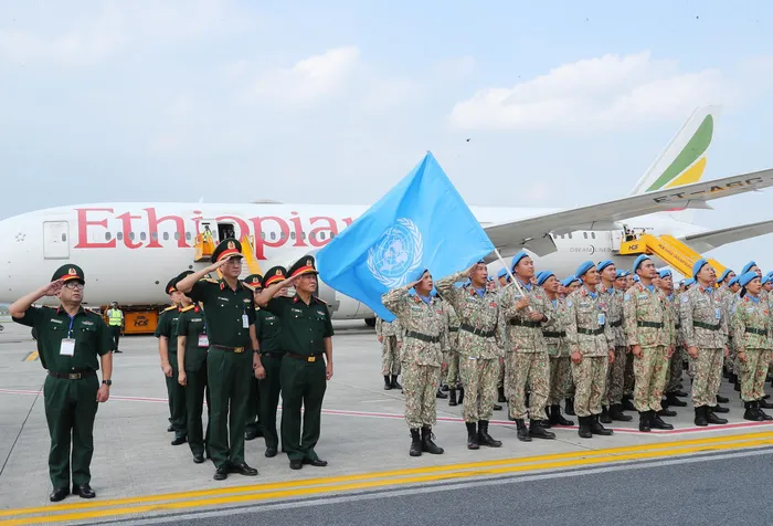 Đội Công binh số 2 đã về tới sân bay Nội Bài - Hà Nội - Hình 4 Doi Cong binh so 2 da ve toi san bay Noi Bai - Ha Noi-Hinh-4