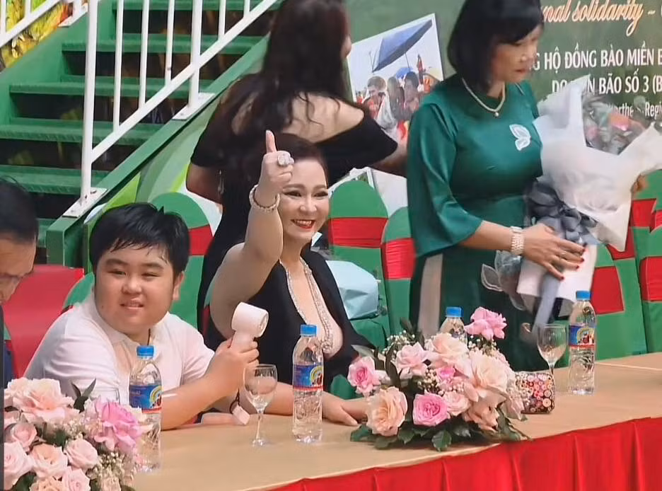 CEO Nguyễn Phương Hằng livestream trên mạng xã hội, kéo dài xuyên suốt từ tháng 3/2021 tới tháng 3/2022 - thời điểm bà Hằng bị bắt.