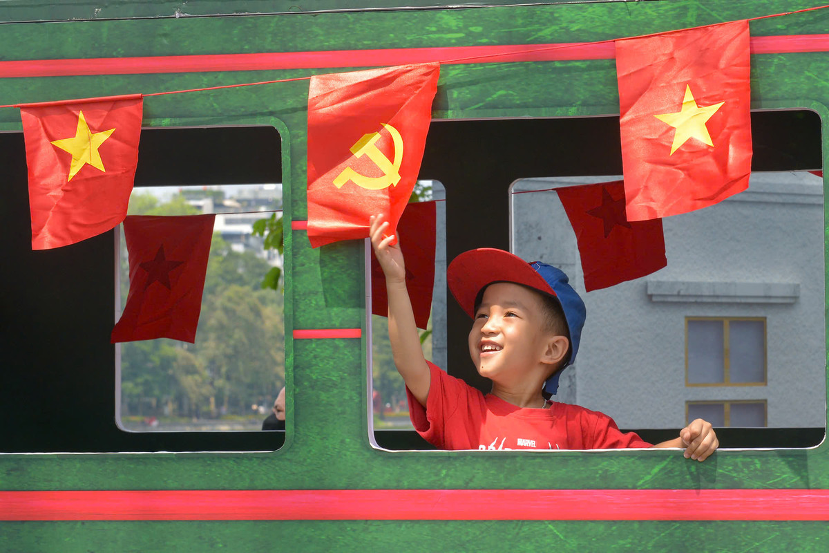 Nhờ những mô hình nói trên, sự kiện Festival Thu Hà Nội 2024 không chỉ quảng bá hình ảnh du lịch Hà Nội trong thời điểm đẹp nhất của tiết trời, mà còn muốn truyền tải câu chuyện về Thủ đô qua những trang sử vàng chói lọi của dân tộc.