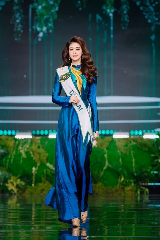 Quyên Qui sở hữu nhan sắc mặn mà, sắc sảo. Người đẹp đến từ Gia Lai từng lọt Top 11 Miss Earth Vietnam 2023.