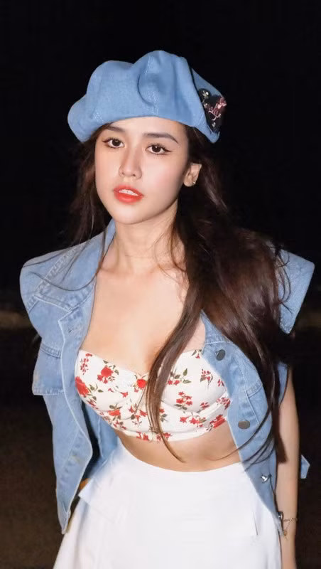 Cô lấn sân diễn xuất qua các web-drama như Xóm Trọ, Sugar Daddy &amp; Sugar Baby...