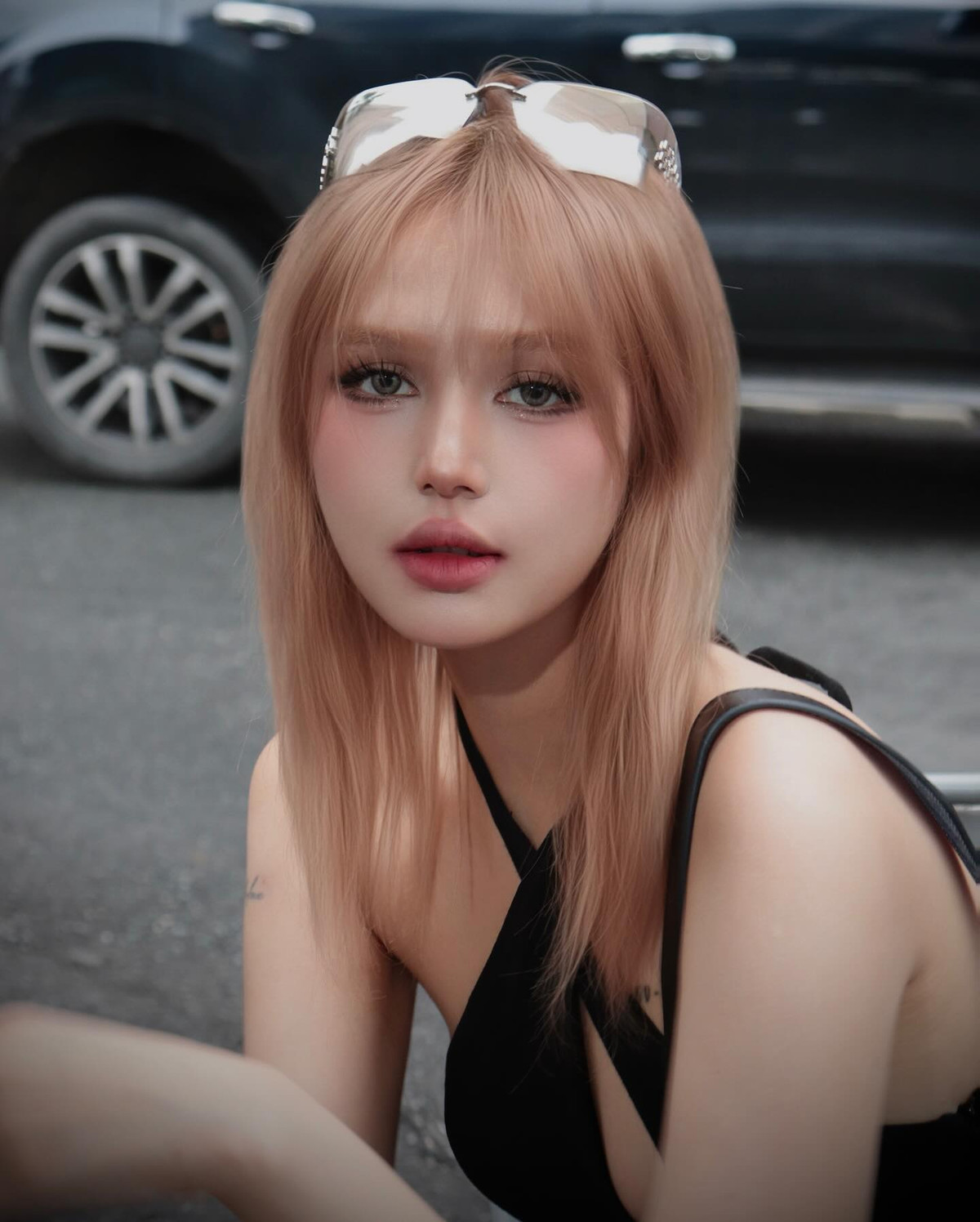 Trên sóng livestream, cặp đôi "góp gạo thổi cơm chung", gọi nhau là vợ - chồng ngọt xớt.