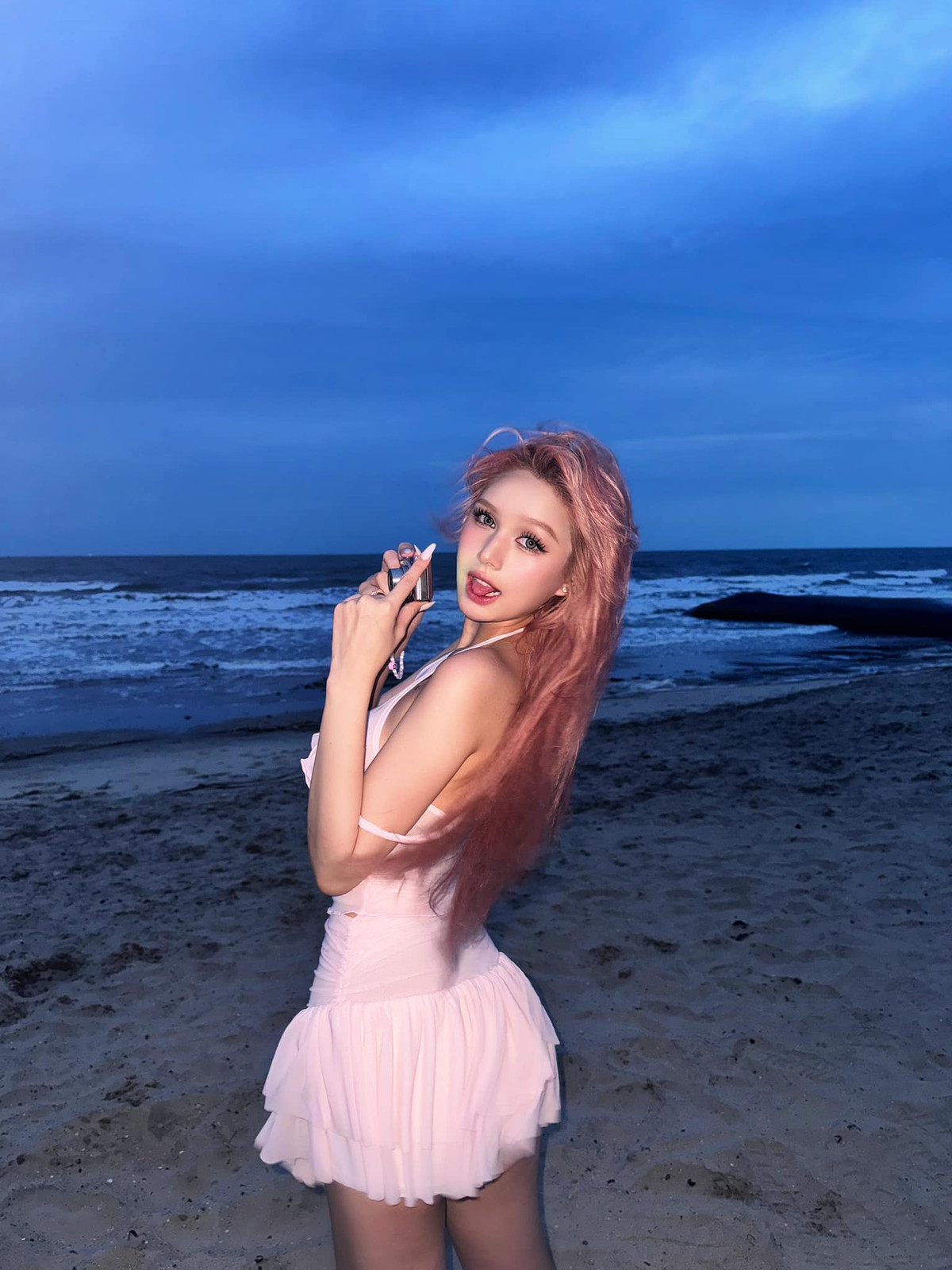 Từ trước đến nay, cô nàng vẫn luôn là hình tượng hot girl xinh đẹp hàng đầu cõi mạng.