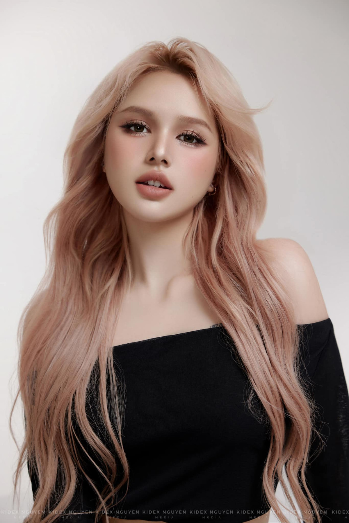 Tuy nhiên chỉ một thời gian sau, cô nàng đã bắt đầu lấy lại được thăng bằng, bắt đầu chăm chỉ làm việc.