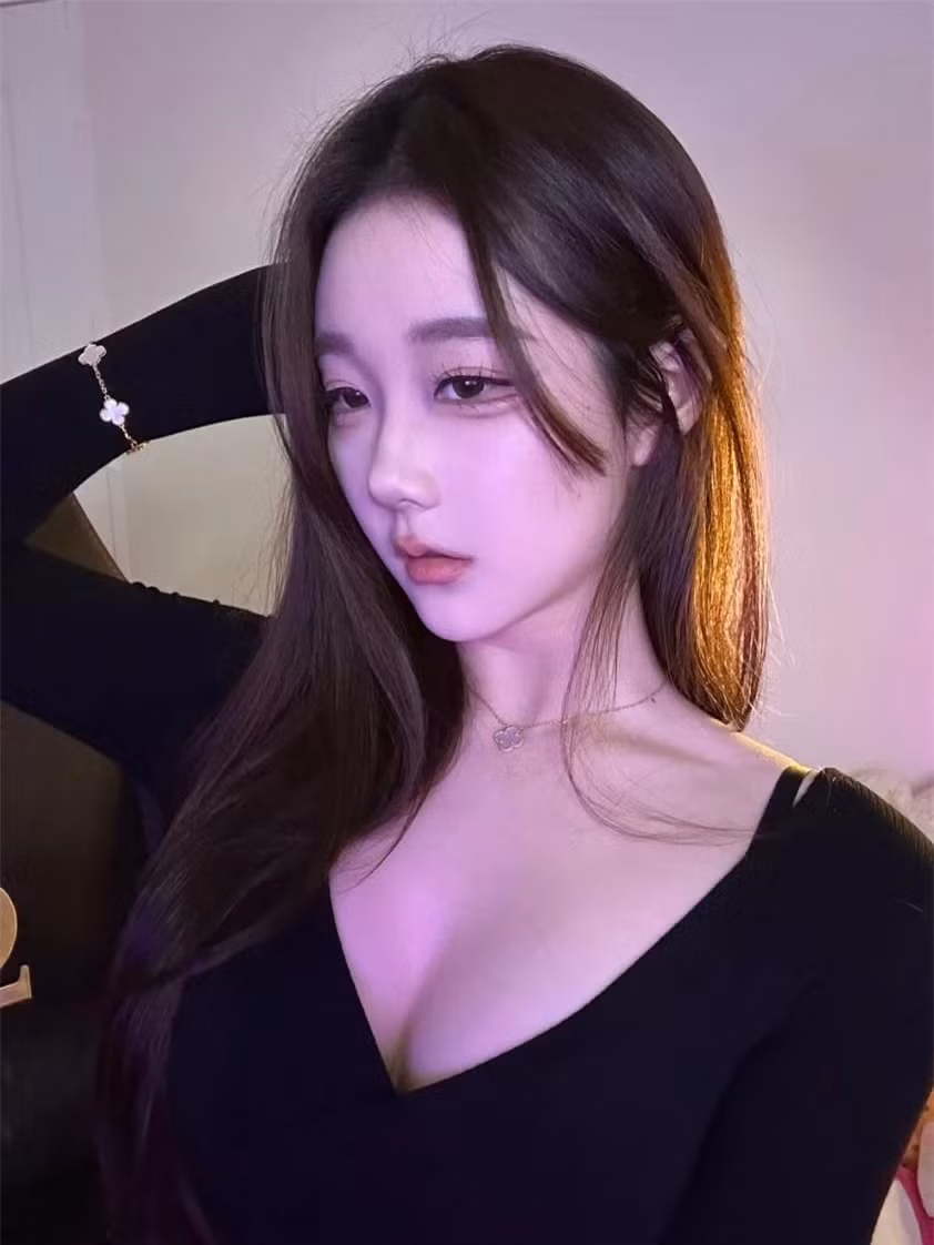 Cô nàng sở hữu lượng lớn người theo dõi trên trang cá nhân. (Ảnh: IGNV)